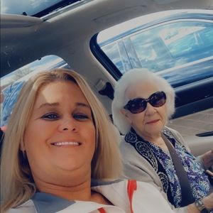 Meet your Posher, Donna